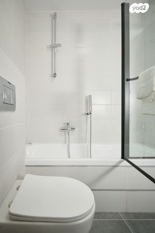 דירה, סוכת שלום 21, מחנה יהודה - לב העיר, ירושלים