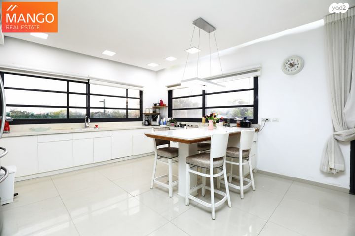 בית פרטי/ קוטג', הר תבור 123, הפארק, כפר סבא