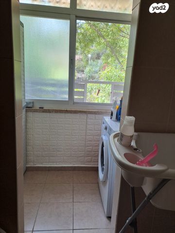 דירה, דוד בן גוריון 11, הראשונים, שלומי