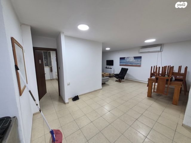 דירה, סמטת שיטרית 4, עמידר, טירת כרמל