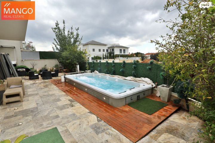 בית פרטי/ קוטג', הר תבור 123, הפארק, כפר סבא