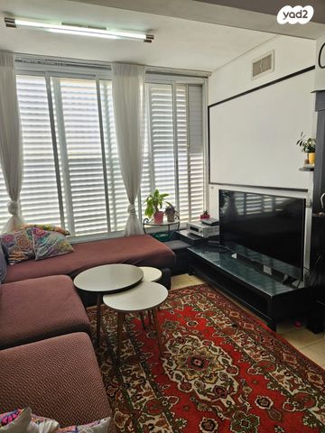 דירה, שדרות קוגל 26, גרין ועם, חולון