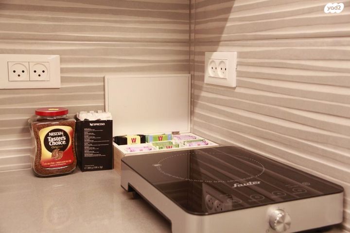 יחידת דיור, הרב מיימון 12, נווה שאנן, חיפה