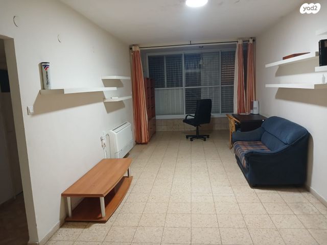 דירה, דניאל 93, לב העיר, בת ים