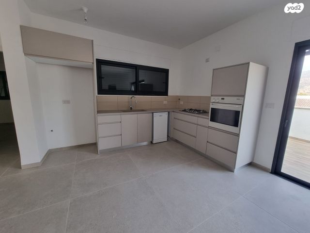 יחידת דיור, בצת, בצת, בצת