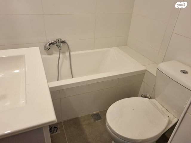 דירה, עזריאל 12, רמת השקמה, רמת גן