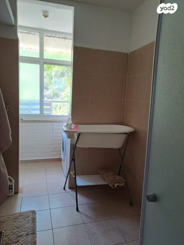 דירה, דוד בן גוריון 11, הראשונים, שלומי