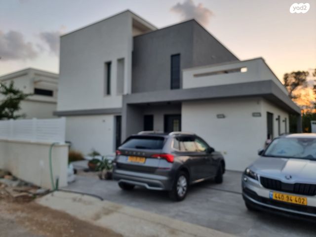 יחידת דיור, בצת, בצת, בצת