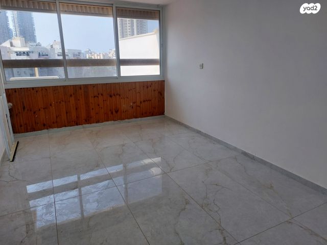 דירה, יהודה הלוי 10, רובע ה', אשדוד