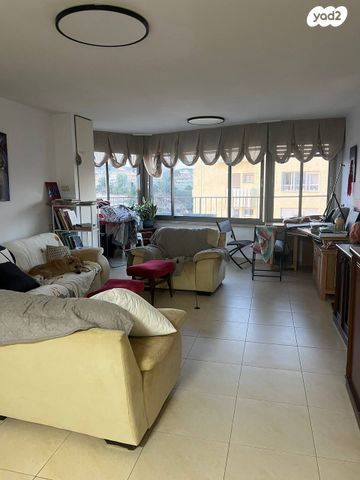 דירה, ליאון בלום 40, רמת הדר, חיפה