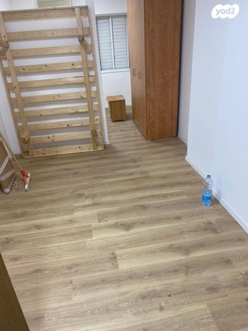 דירה, סמטת הצפורנים 2, רמת יוסף, בת ים