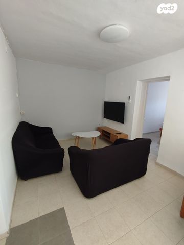 דירה, יוסף שפרינצק 310, שיכון א', קרית שמונה