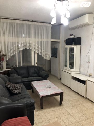 דירה, שאול בר 6, הגבול רוטשילד, בת ים