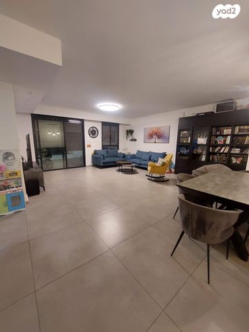 הרב אבא אבוחצירה 