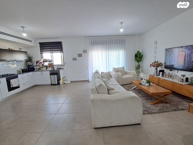 דירה, נאות שקמה, שדרות