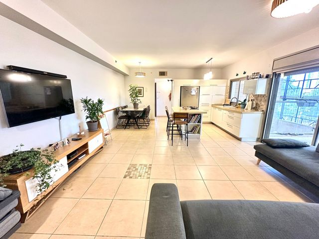 דירה, בית הבד, שאר העיר, הוד השרון