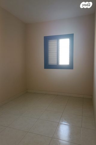 דירה, שדרות ירושלים, מרום נווה, רמת יצחק, רמת גן