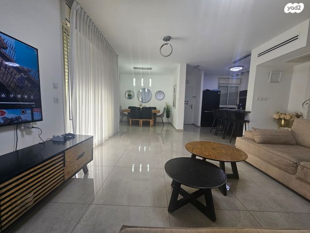 בית פרטי/ קוטג', גן יבנה