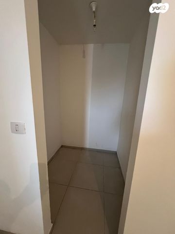 דירה, אפרים שריר 3, גבעת אוסישקין, נהריה