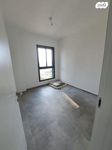 דירה, אמנון ליפקין שחק 3, נוף הטיילת, נתניה