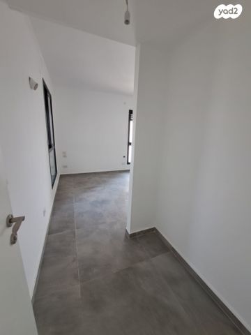 דירה, אמנון ליפקין שחק 3, נוף הטיילת, נתניה