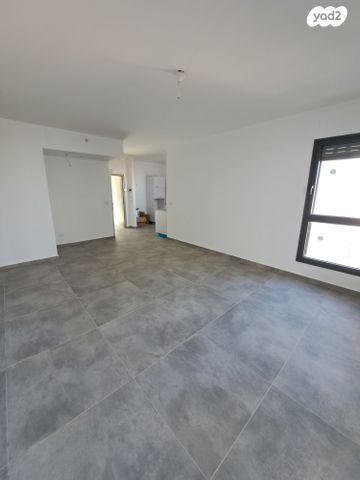 דירה, אמנון ליפקין שחק 3, נוף הטיילת, נתניה