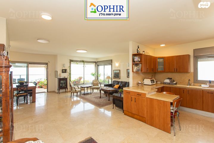 גג/ פנטהאוז, גבעת דאונס, אחוזה, חיפה