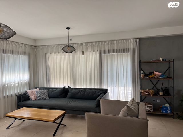 דירה, אהוד מנור, עיר ימים, נתניה