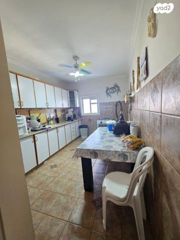 דירה, שדרות לכיש 52, קרית גת