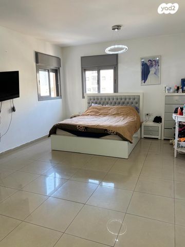 דירה, הרב צבי יהודה 5, באבוב, בת ים