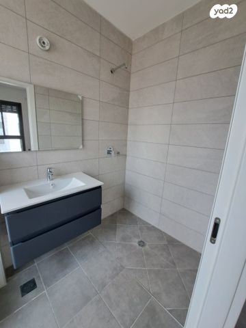 דירה, אמנון ליפקין שחק 3, נוף הטיילת, נתניה