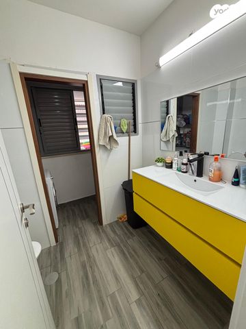 דירה, הרב צבי יהודה 5, באבוב, בת ים