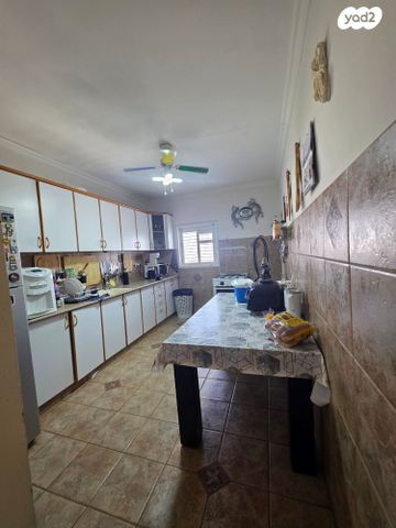 דירה, שדרות לכיש 52, קרית גת