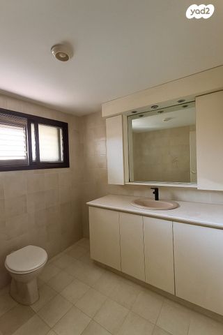 דירה, שדרות ירושלים, מרום נווה, רמת יצחק, רמת גן