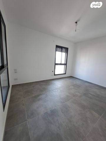 דירה, אמנון ליפקין שחק 3, נוף הטיילת, נתניה