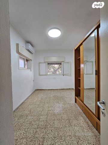 דירה, קרית אתא