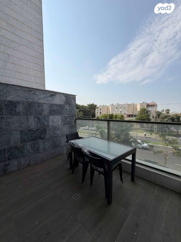 דירה, דרך משה דיין, כפיר, נווה כפיר, תל אביב יפו