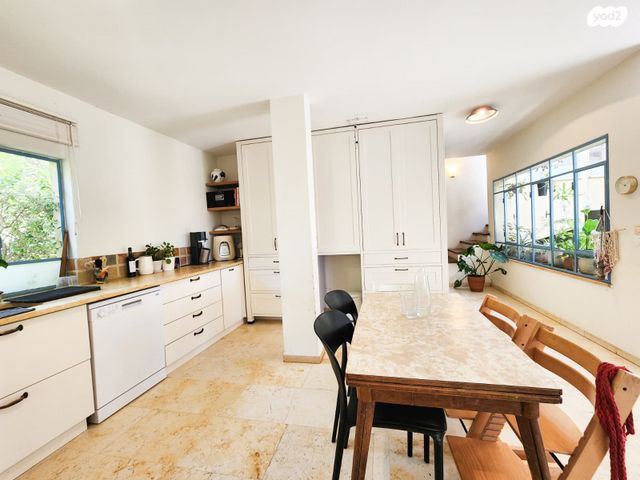 בית פרטי/ קוטג', מנוף