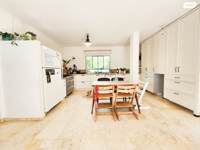 בית פרטי/ קוטג', מנוף