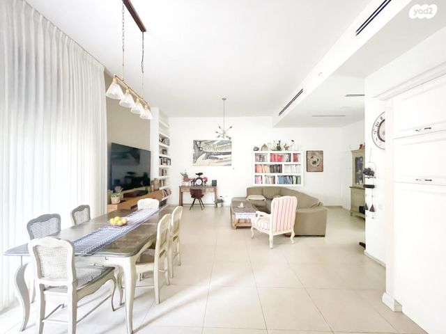 דירת גן, העוגן, נאות רבין, יבנה