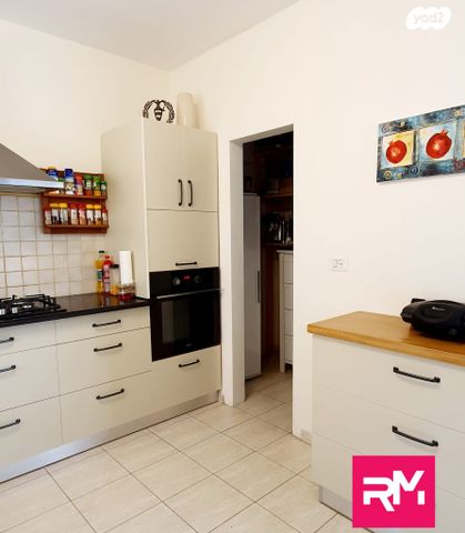 דו משפחתי, זכרון יעקב