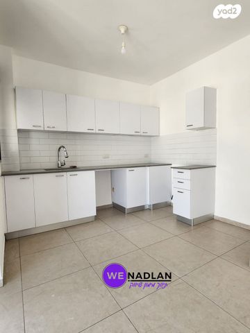 דירה, ברקת 15, אבני חן, חריש