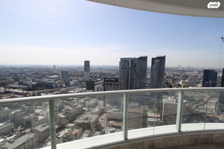 דירה, גרציאני יצחק, גני שרונה, קרית הממשלה, תל אביב יפו