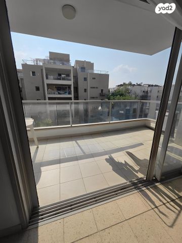 דירה, הגדוד העברי, קרית ויצמן, רעננה