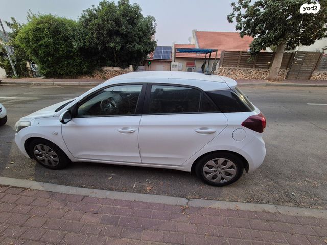 מודעת רכב יונדאי i20