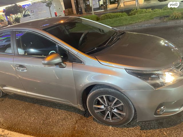 טויוטה אוונסיס