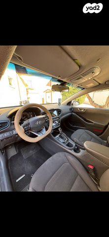 יונדאי איוניק