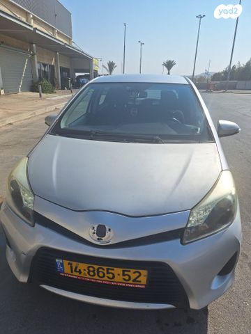 טויוטה יאריס