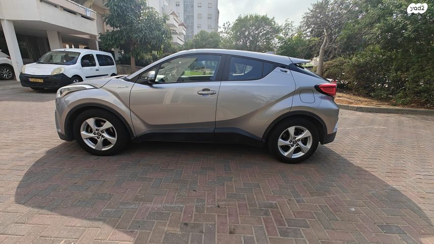 טויוטה C-HR