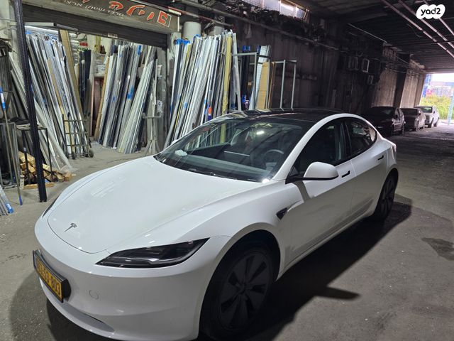 טסלה מודל 3
